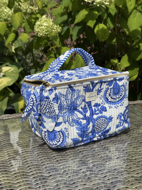 Cosmetic Case – Blue Pottery