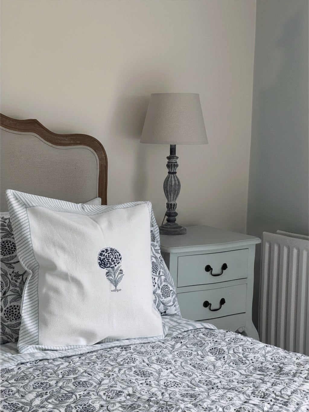 Handmade Cushion Cover – Blue Jaal Motif