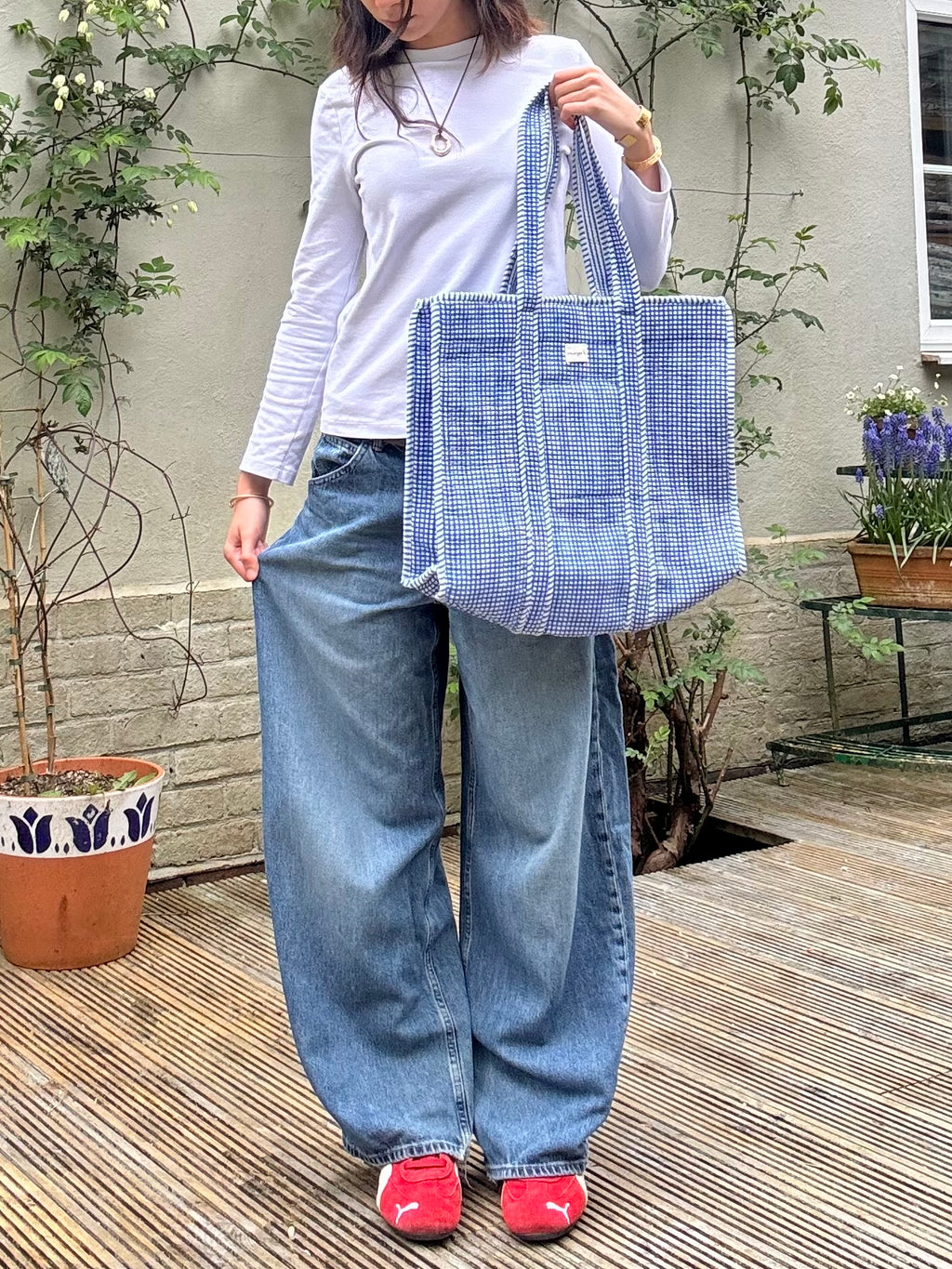 Tote bag