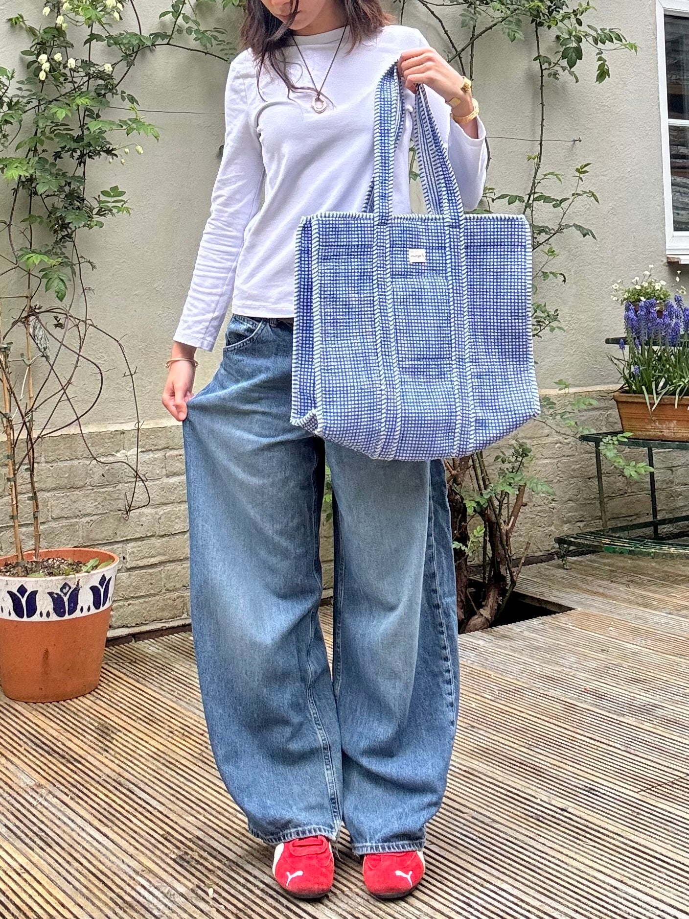 Tote bag