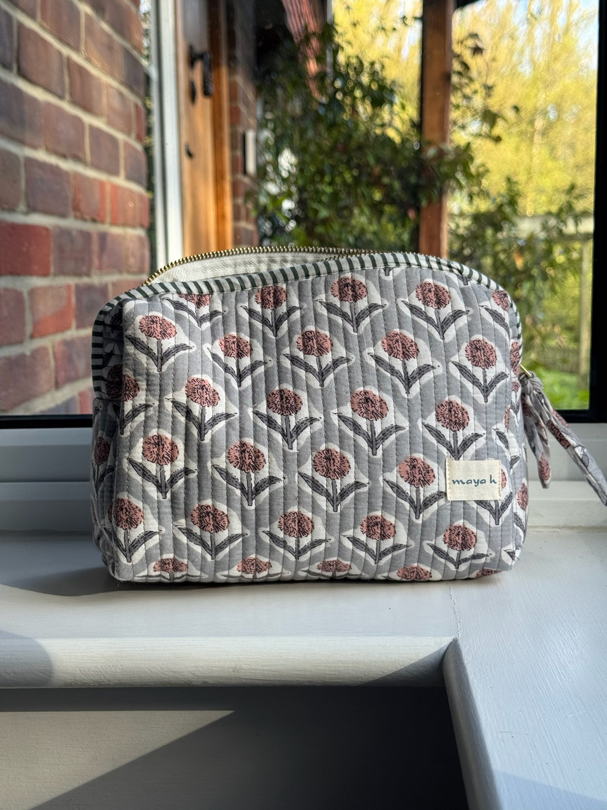 Washbag Grey Flower