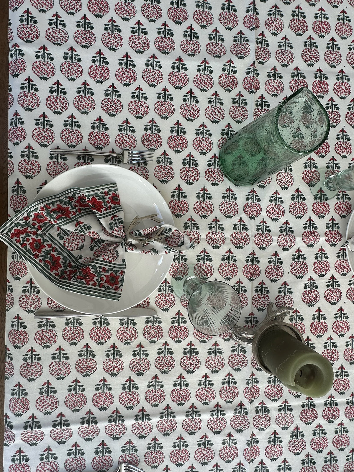 Napkins – Red Matki