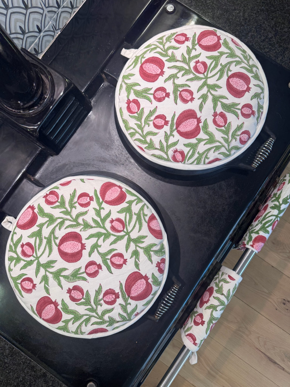 Aga Cover – Pink Anaar
