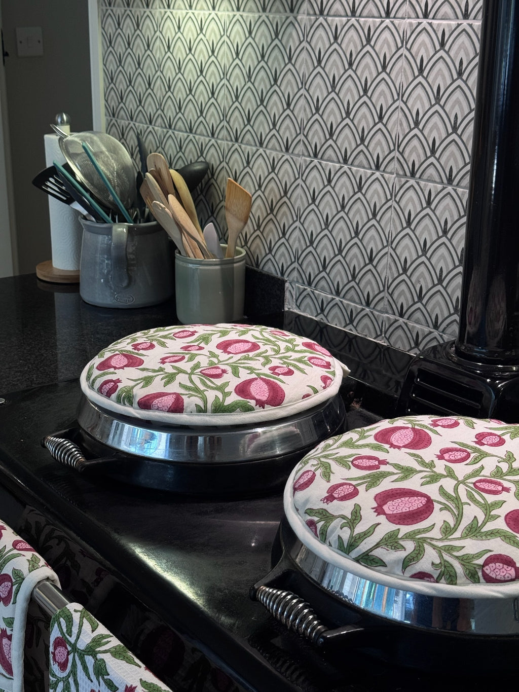 Aga Cover – Pink Anaar