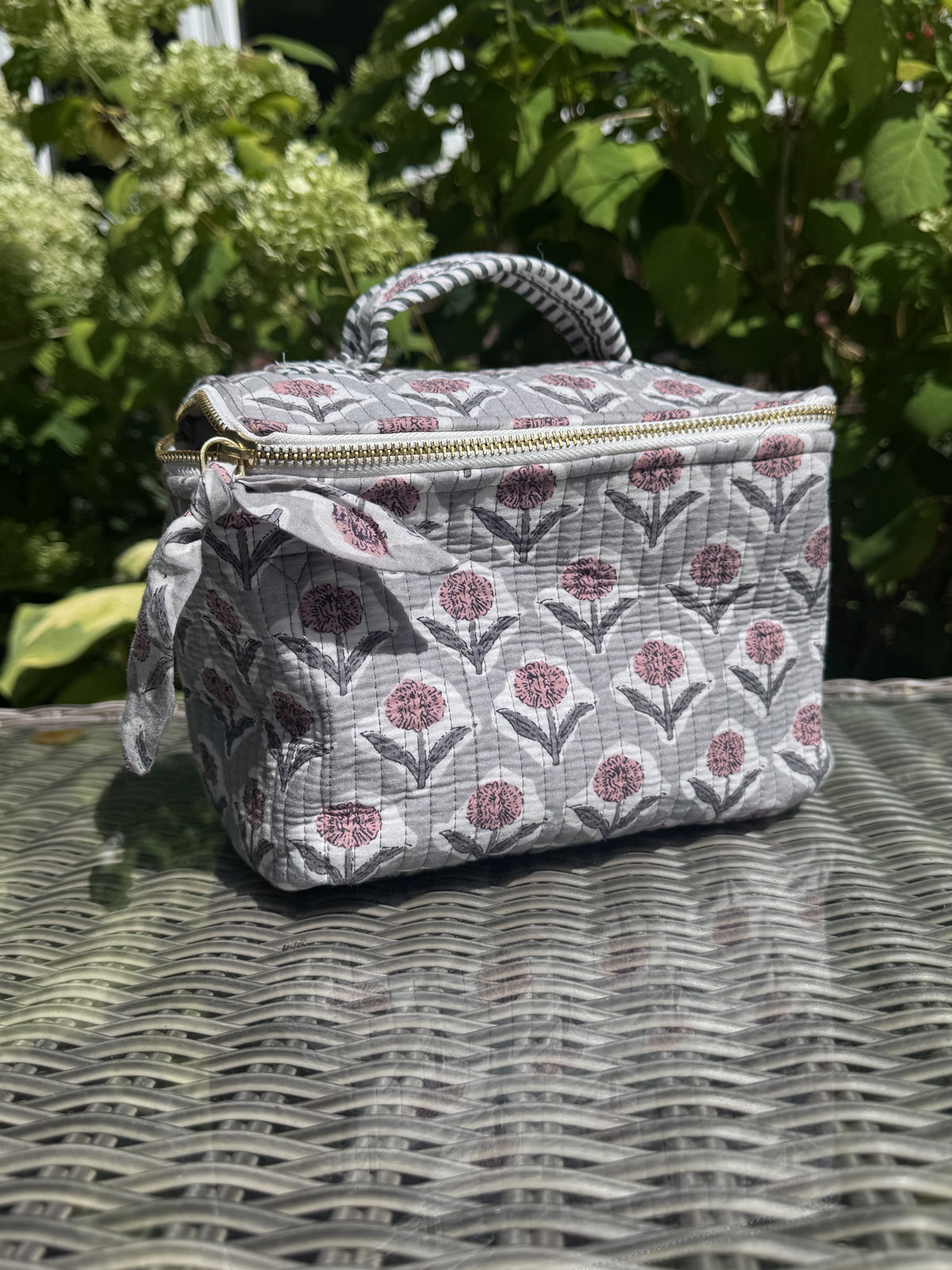 Cosmetic Case – Grey Flower