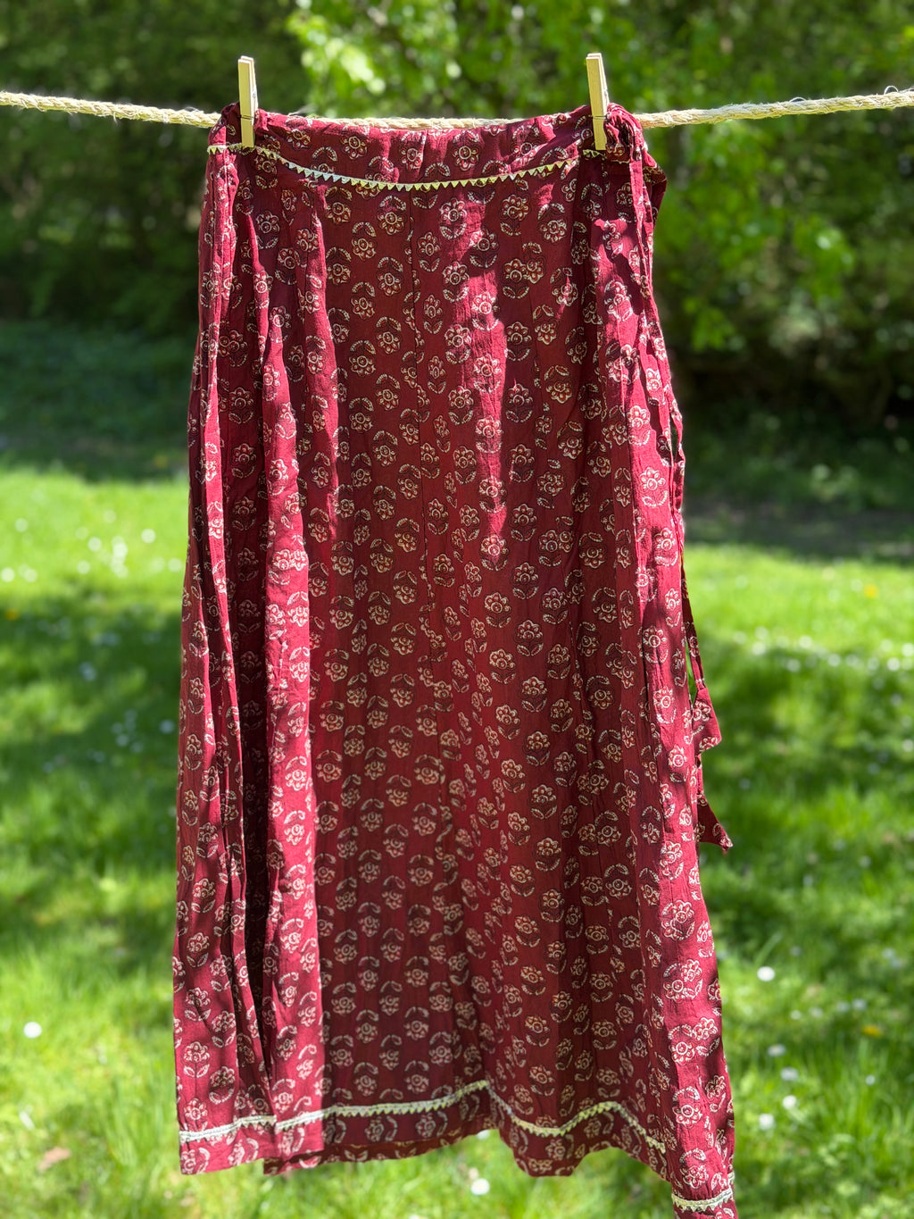 Maroon Daisy Long Skirt
